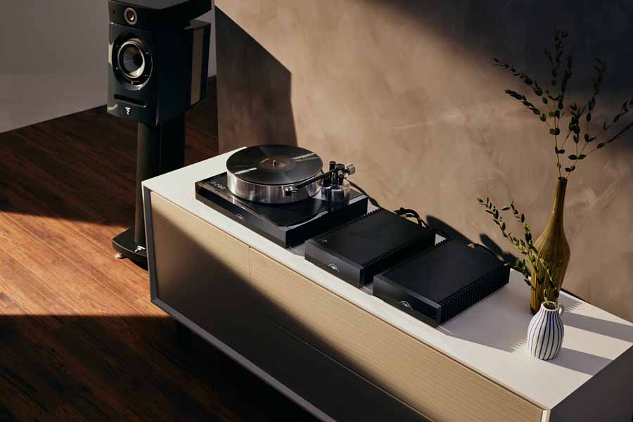 Naim Solstice Special Edition Turntable And Naim Aro Tonearm
