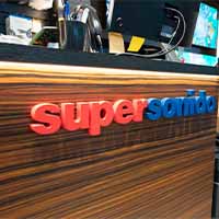 HiFi Pig Visits SuperSonido Barcelona