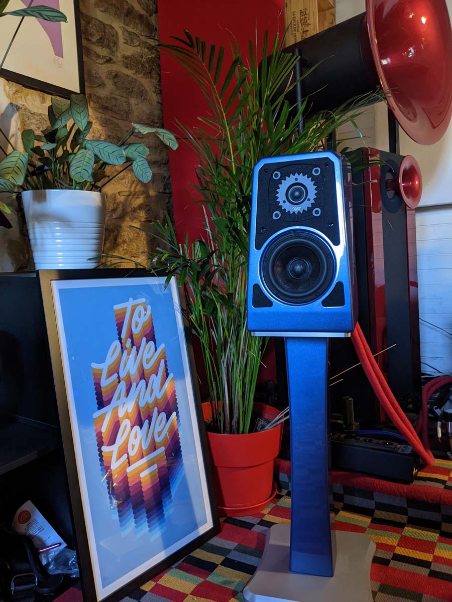 Wilson Audio Tunetots on stand 