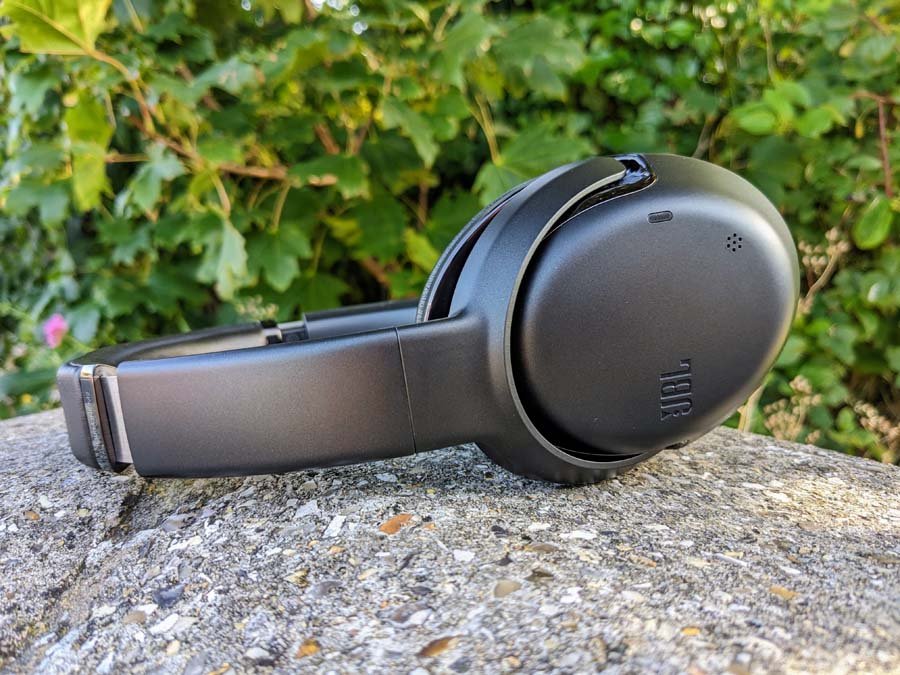 JBL Tour One M2 review: quality and comfort