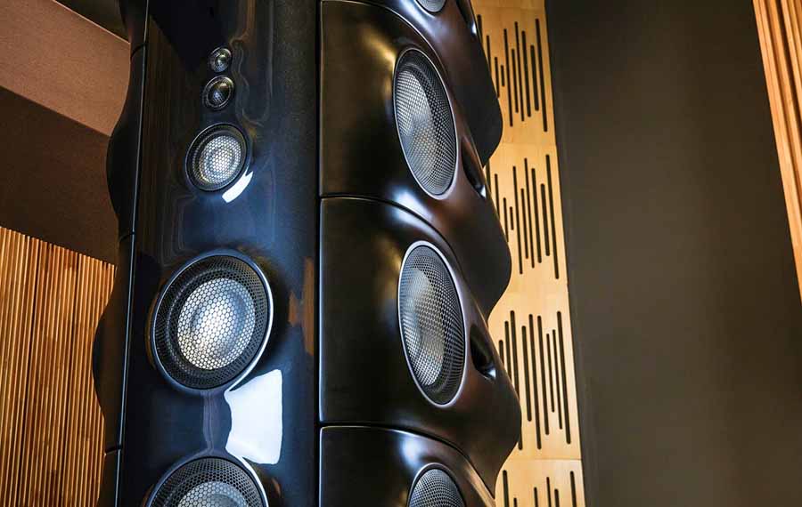 Vivid Moya M1 Loudspeakers With Chord ULTIMA At Hong Kong High End AV Show 2025