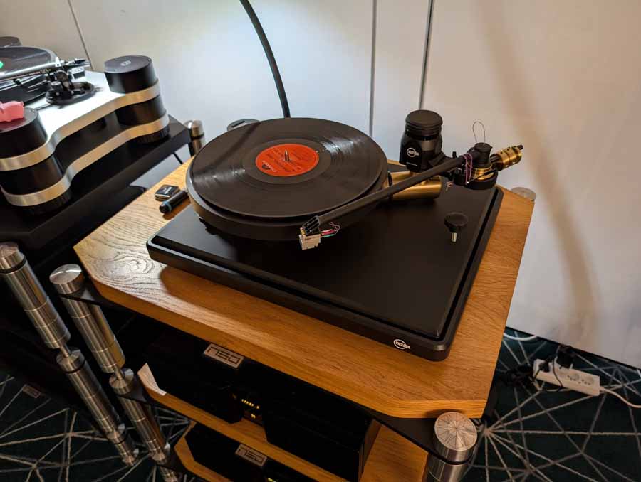 audio video show warsaw 2025 report the golden tulip