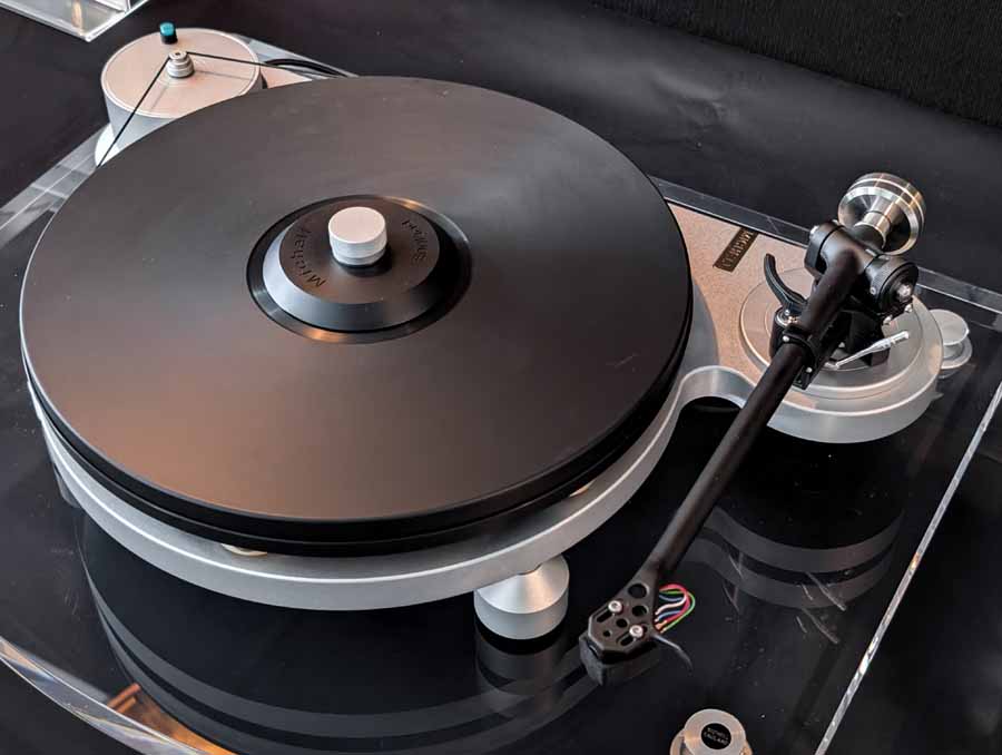 Michell Gyro turntable