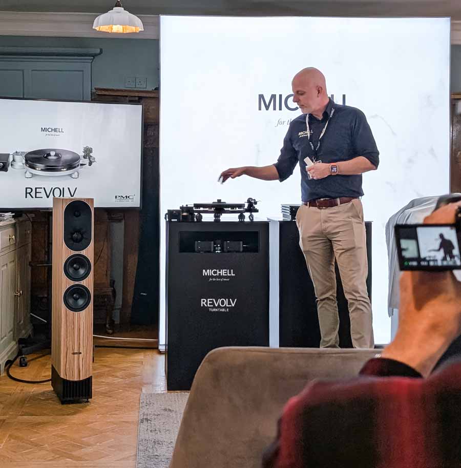 michell Revolv turntable