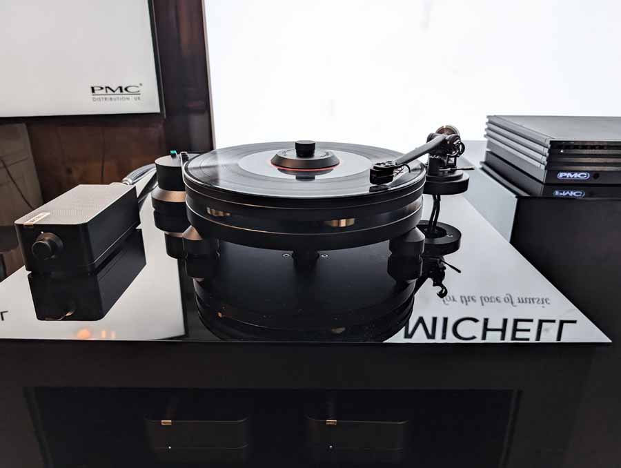 michell Revolv turntable