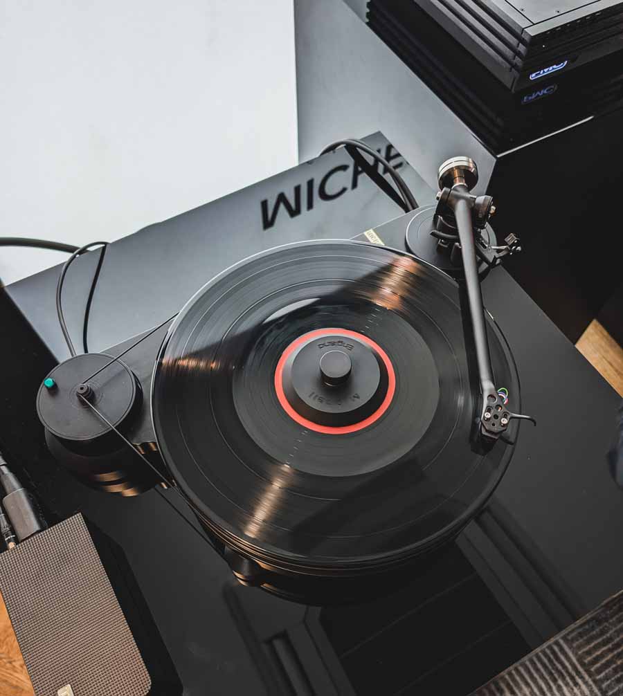 michell Revolv turntable