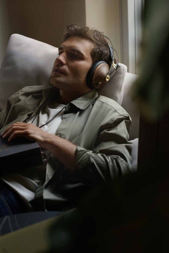 Meze Audio 99 Classics V2 Headphones