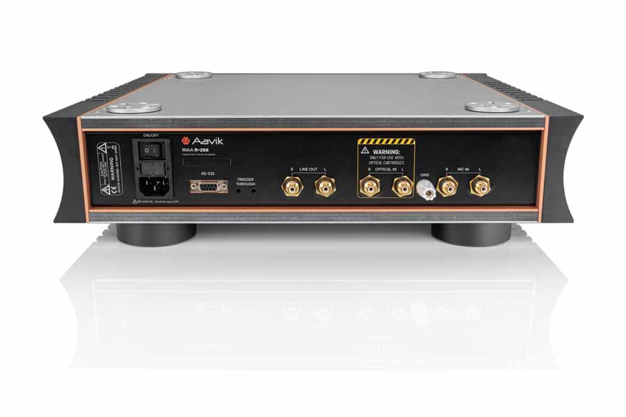 Aavik R-X88 Series Phonostages Aavik R-188, Aavik R-288, and Aavik R-588 HiFi News