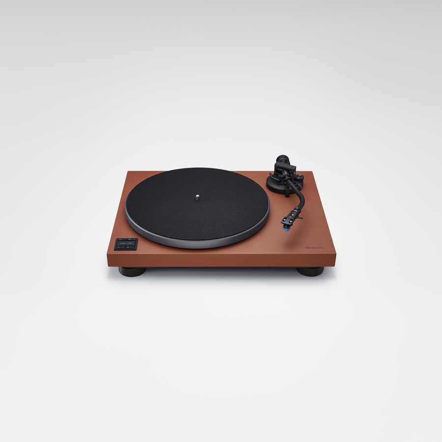 Technics SC-CX700 Speakers and SL-40CBT Turntable