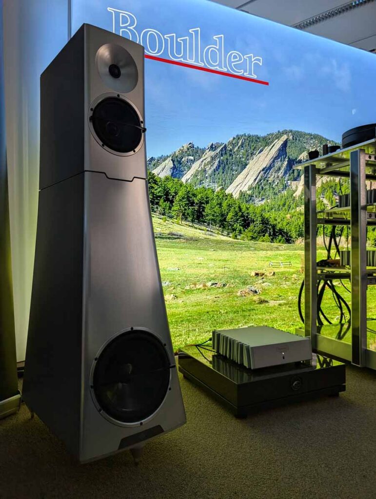 Tune Three dual mono power amplifier alongside the Tune Two preamplifier.