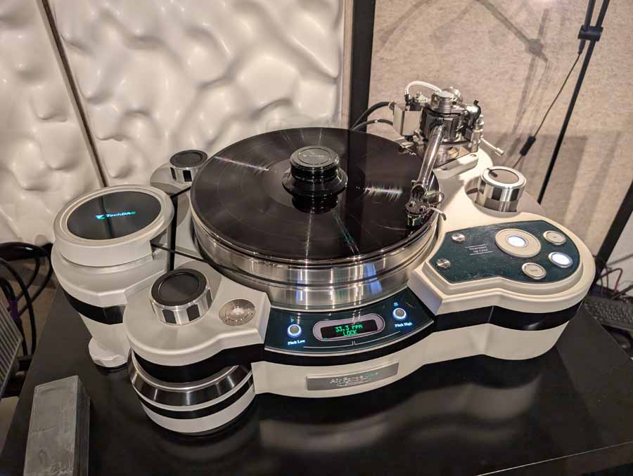 High End Vienna 2026 Report Part Two - Hall X4 World Of Headphones And More