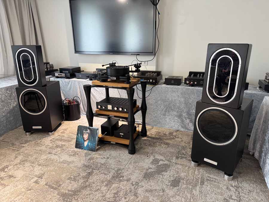 HiFi Deluxe Vienna 2026 Report
High end vienna 2026 report
Vienna hifi show 2026 report