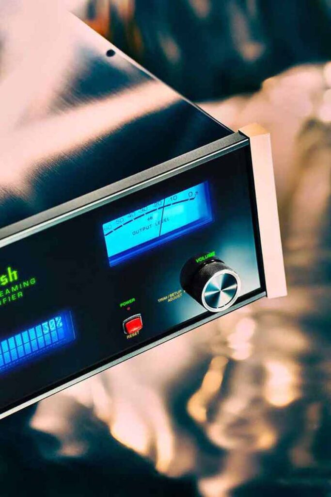 McIntosh CS7500 Streaming Preamplifier