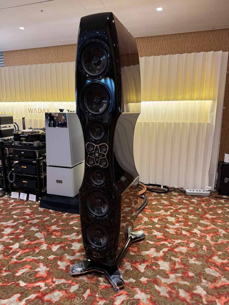 GOLDMUND TELOS 9800 AMPLIFIERS