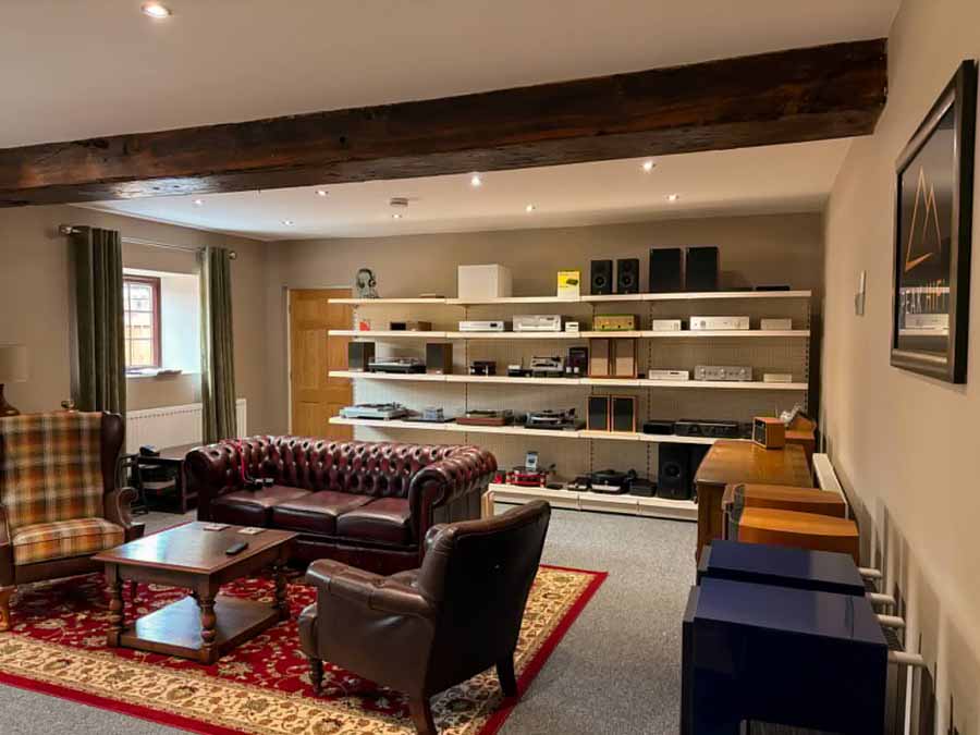 Peak HiFi Opens New Showroom