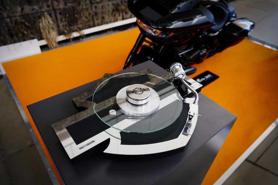 Pro-Ject Harley-Davidson Turntable