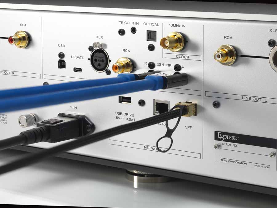 Esoteric N-01XE Network Player And DAC