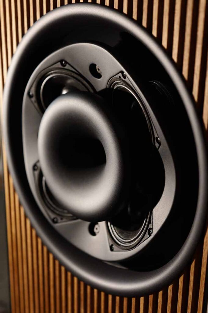 Silent Pound Parallax Loudspeakers