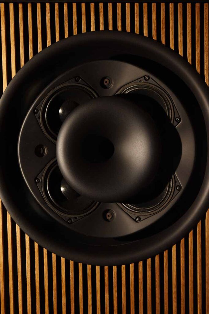 Silent Pound Parallax Loudspeakers