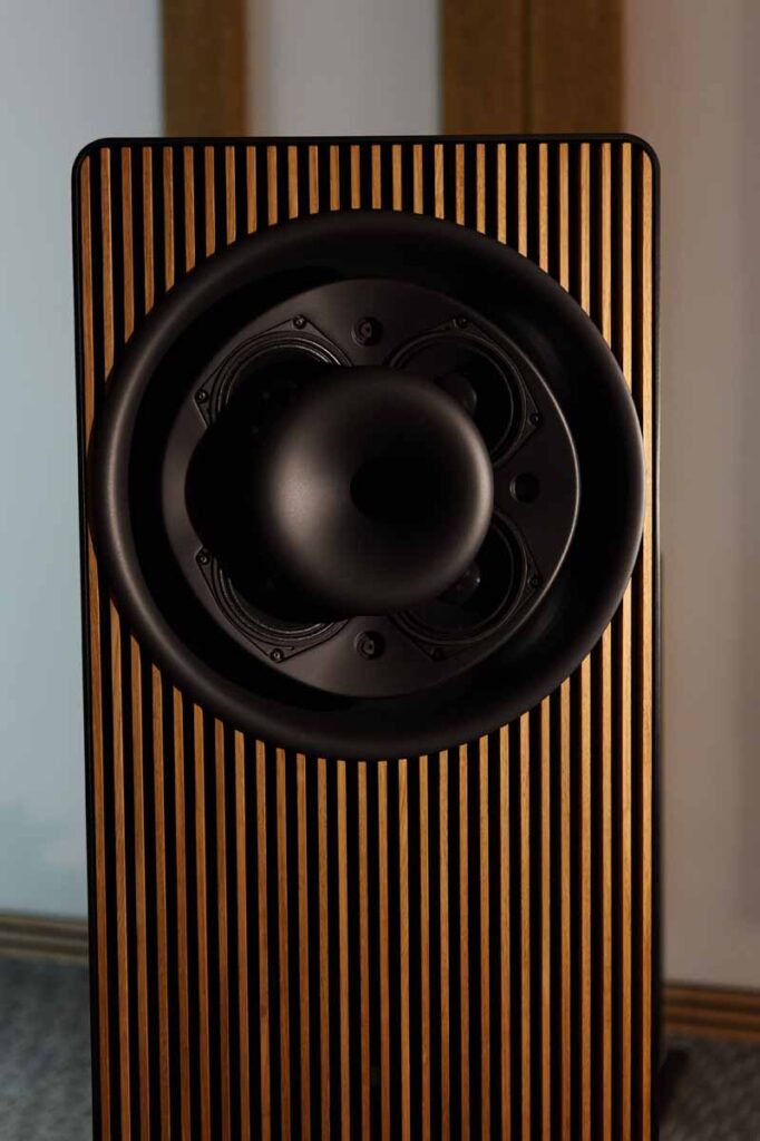 Silent Pound Parallax Loudspeakers