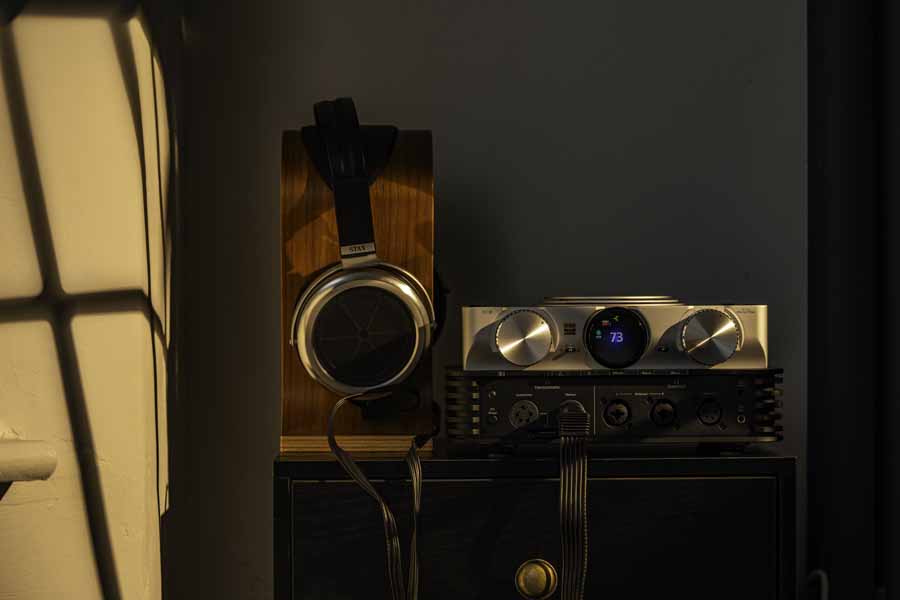 iFi Audio iCAN PHANTOM 1.5 Headphone Amplifier