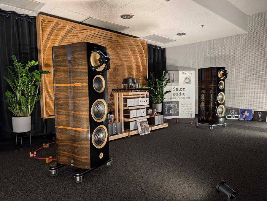 Audio Video Show Warsaw 2026 Report Part Two - PGE Narodowy AV show warsaw 2026 report warsaw hifi show 2026 report